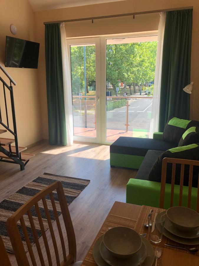 Castellum Apartmanhaz Gyula Bagian luar foto