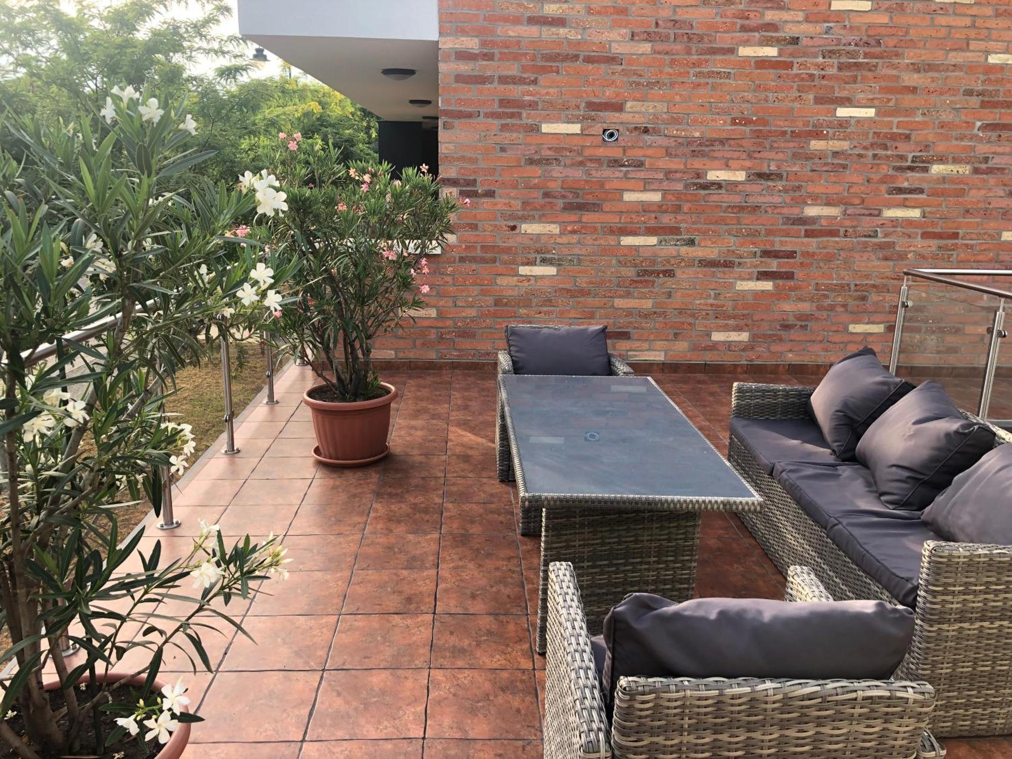 Castellum Apartmanhaz Gyula Bagian luar foto